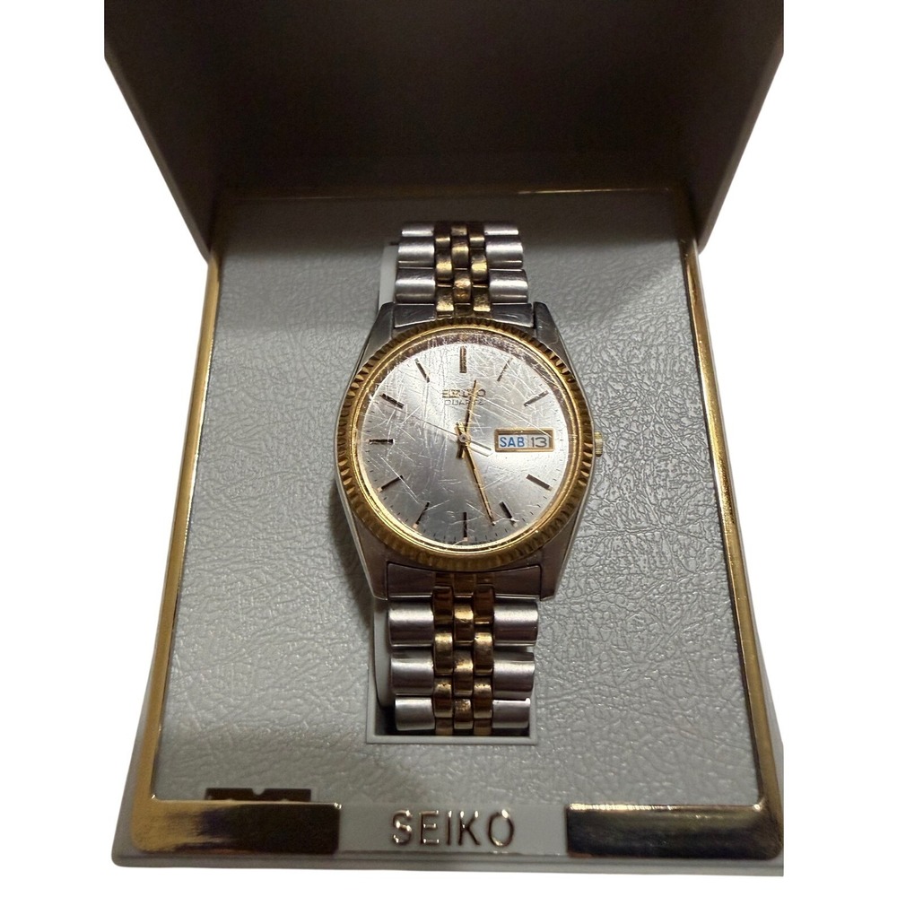 Seiko Mens 7N43-8111 Quartz Two Tone Jubilee Bracelet Watch Silver Dial with Box